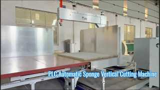 قطع قطاعي إسفنجي أوتوماتيكي PLC عمودي مع طاولة عمل دوارة وسكين مشطوف مزدوج